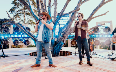 Em alta com “Dois Gumes”, Felipe & Rodrigo lançam primeiro EP de “Velhos Hábitos”