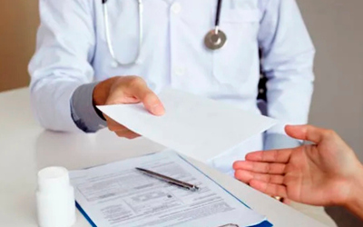 CFM nega que atestados médicos em papel serão extintos